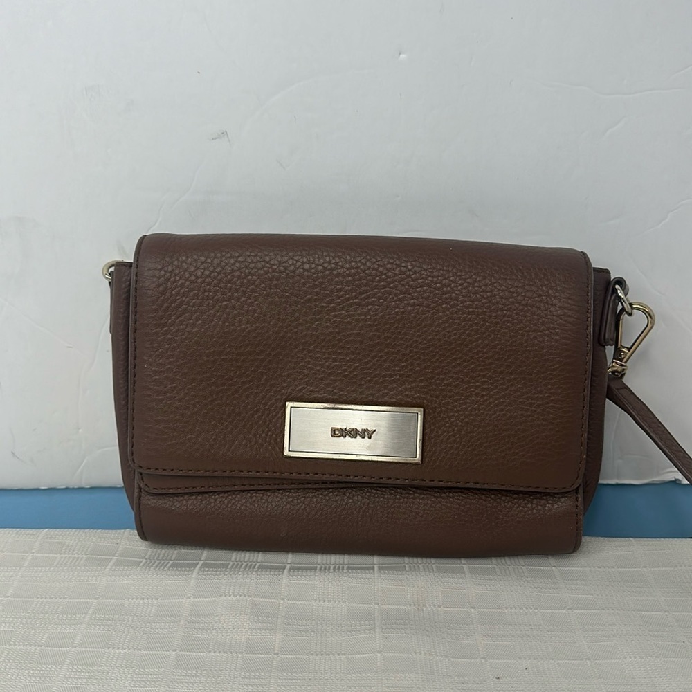 DKNY Soft Leather Crossbody Bag Handbag Purse